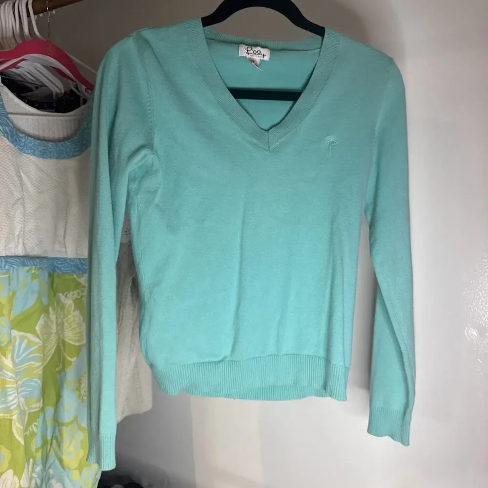 Vintage Lilly Pulitzer Solid Green V-Neck Pullover Sweater‎ Palm Tree Logo Sz XS
